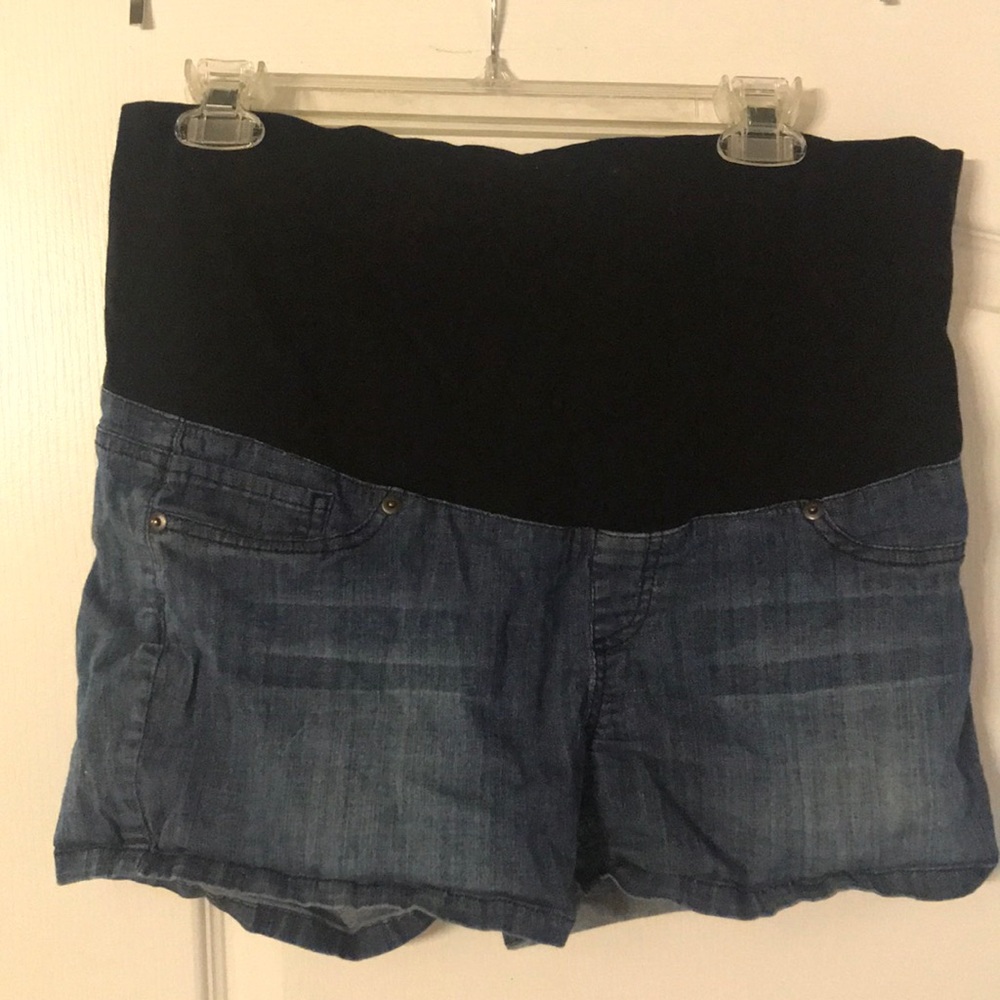 Forever 21 Maternity Jean shorts
